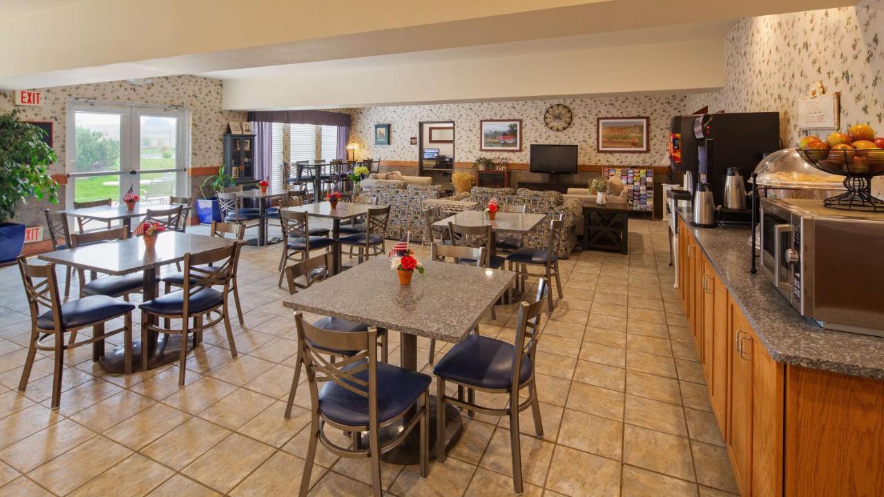 Western Bronco Hotel