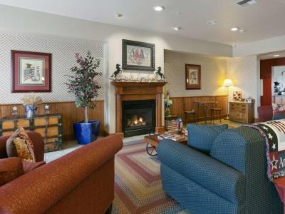Western Bronco Hotel 3*